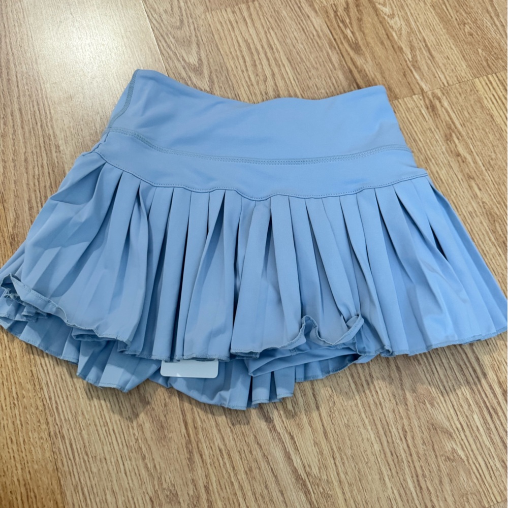 Gold hinge skirt blue